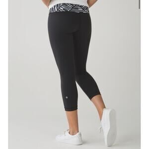 Lululemon Wunder Under Crop III Black and White Ying Yang Stripe Leggings Size 4